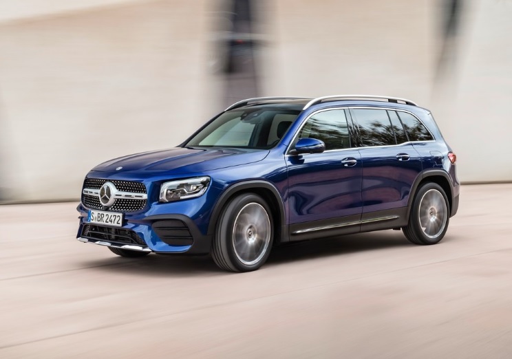 2023 Mercedes GLB 200 1.3 4MATIC AMG Plus Karşılaştırması