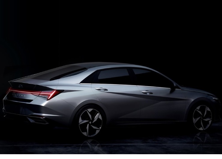 Hyundai Elantra Mayıs Fiyat Listesi - arabavs.com