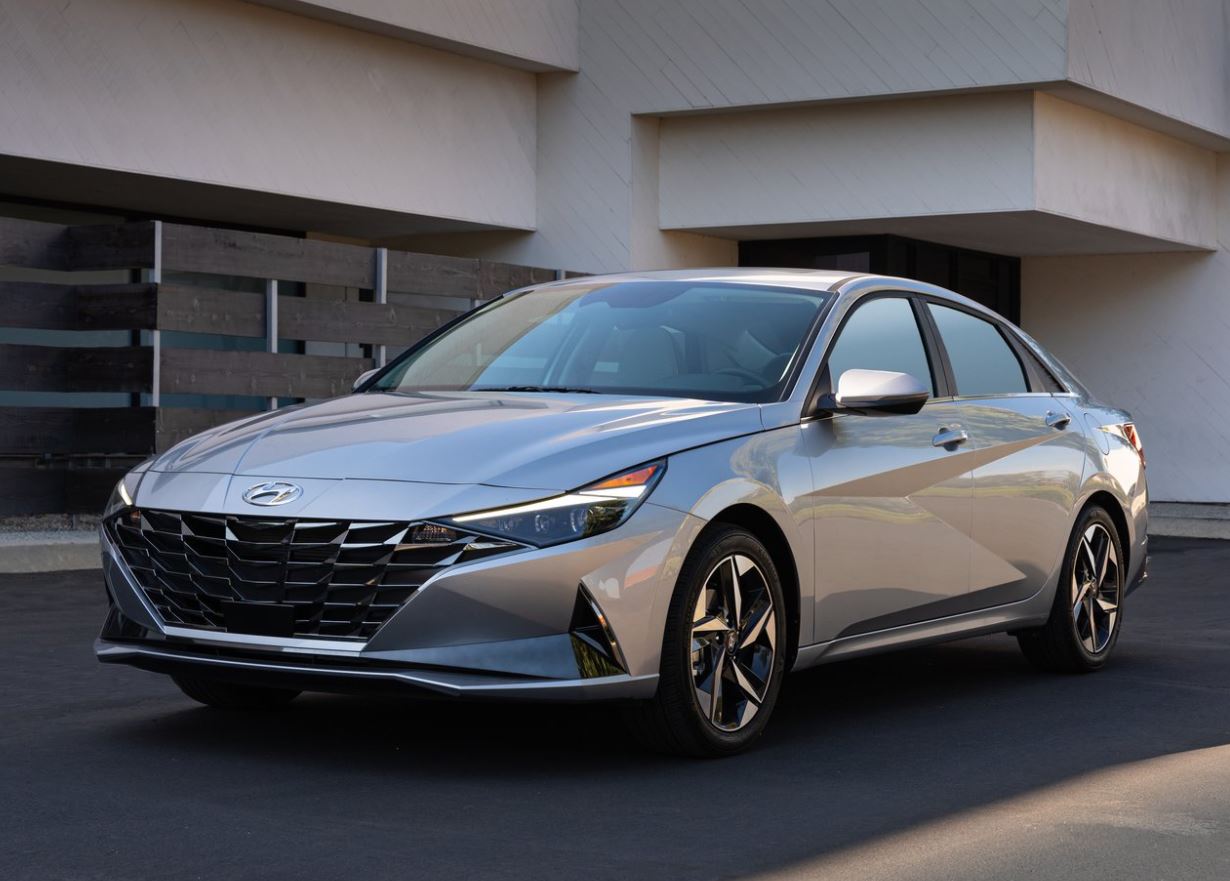 Hyundai Elantra fiyat listesi