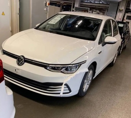 Yeni Golf 8 Görüntüleri Sızdırıldı (Güncel)! İşte Yeni Golf 8'in İçi!