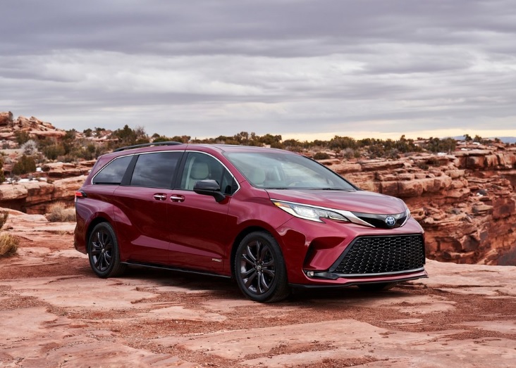 2020 Toyota Sienna Tanıtıldı. Yeni Sienna'nın Tüm Özellikleri