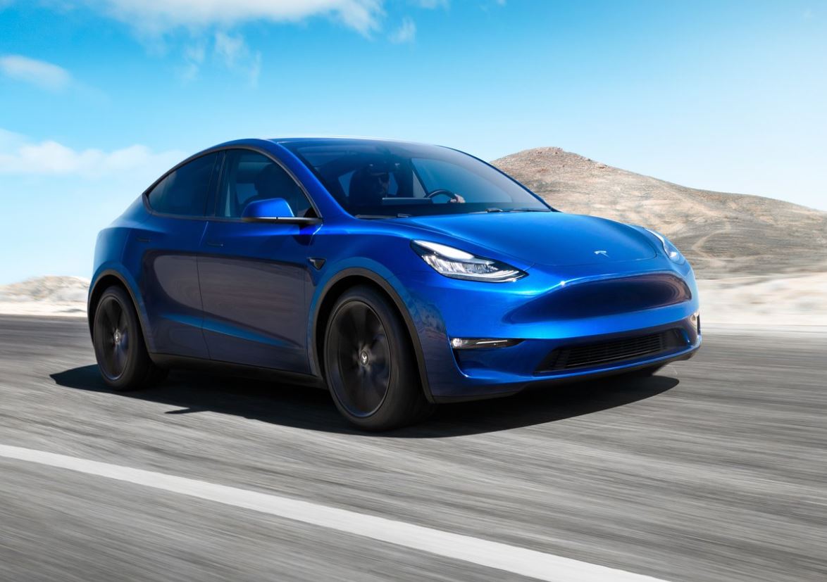 Tesla model y güvenlik testi