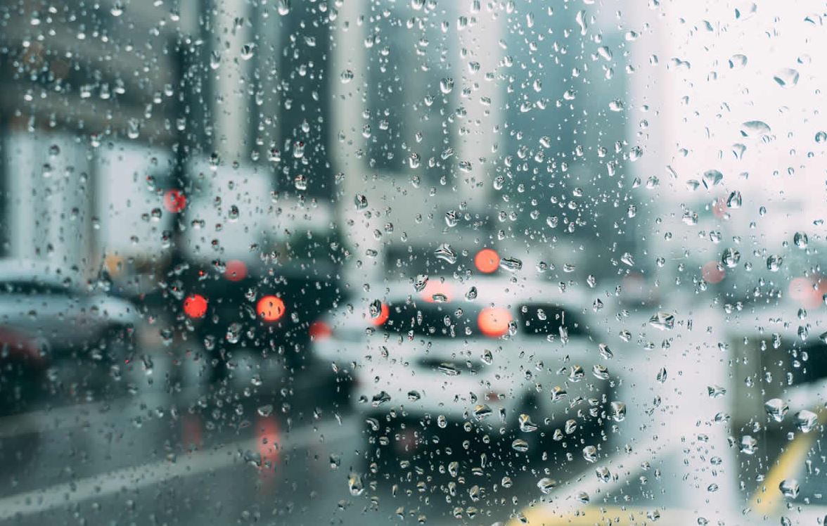 Yağmurda araç sürüşü nasıl olur?